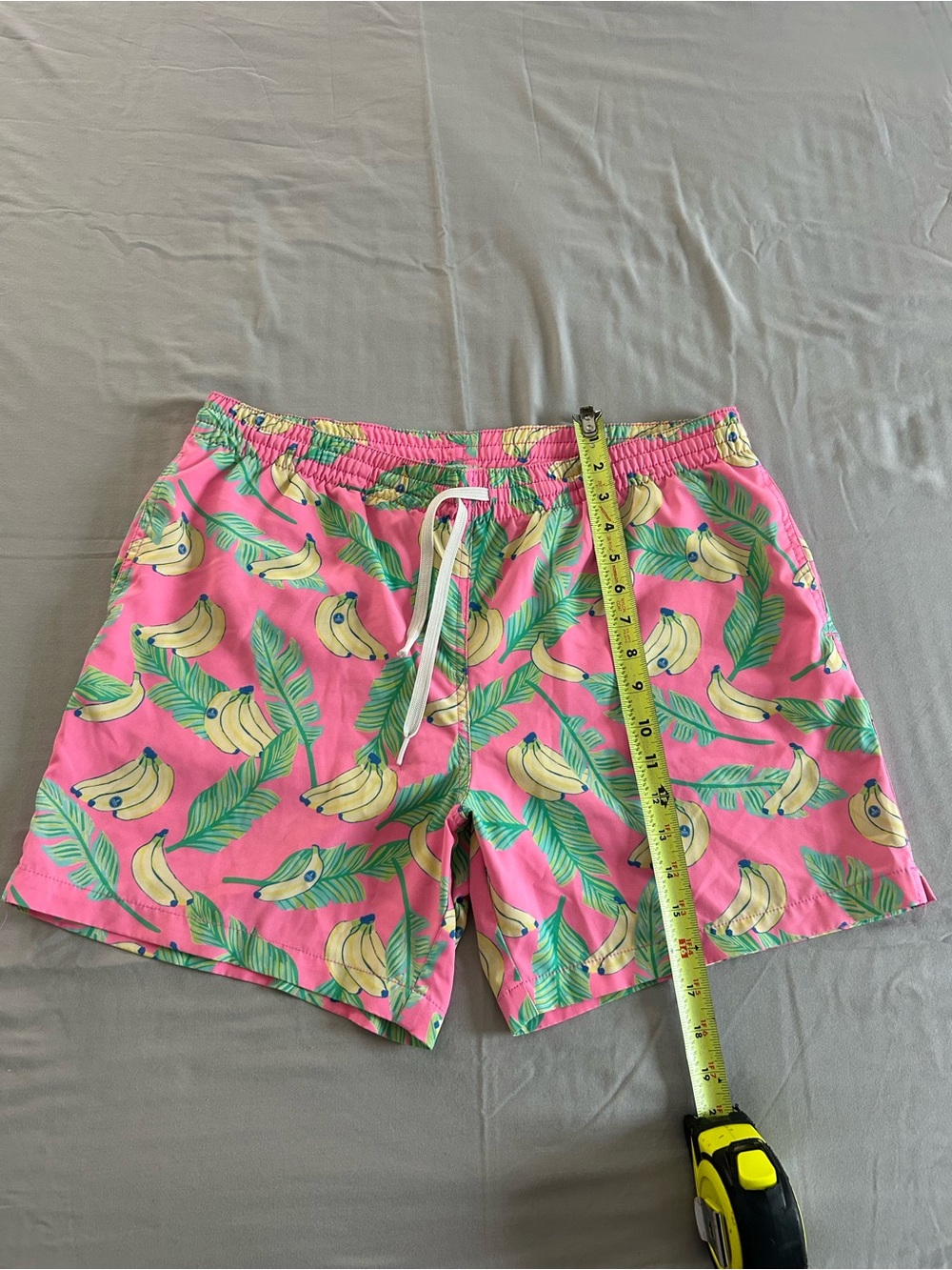 Chubbies Men's Tropical Banana Print Pink Swim Shorts L Elastic Waist Drawstring - Picture 8 of 8